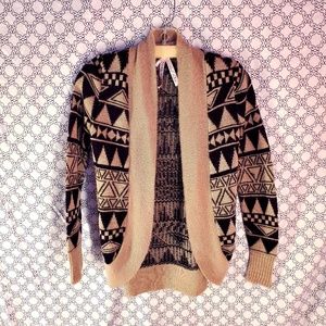 👑Ladies black and tan Cardigan Sweater